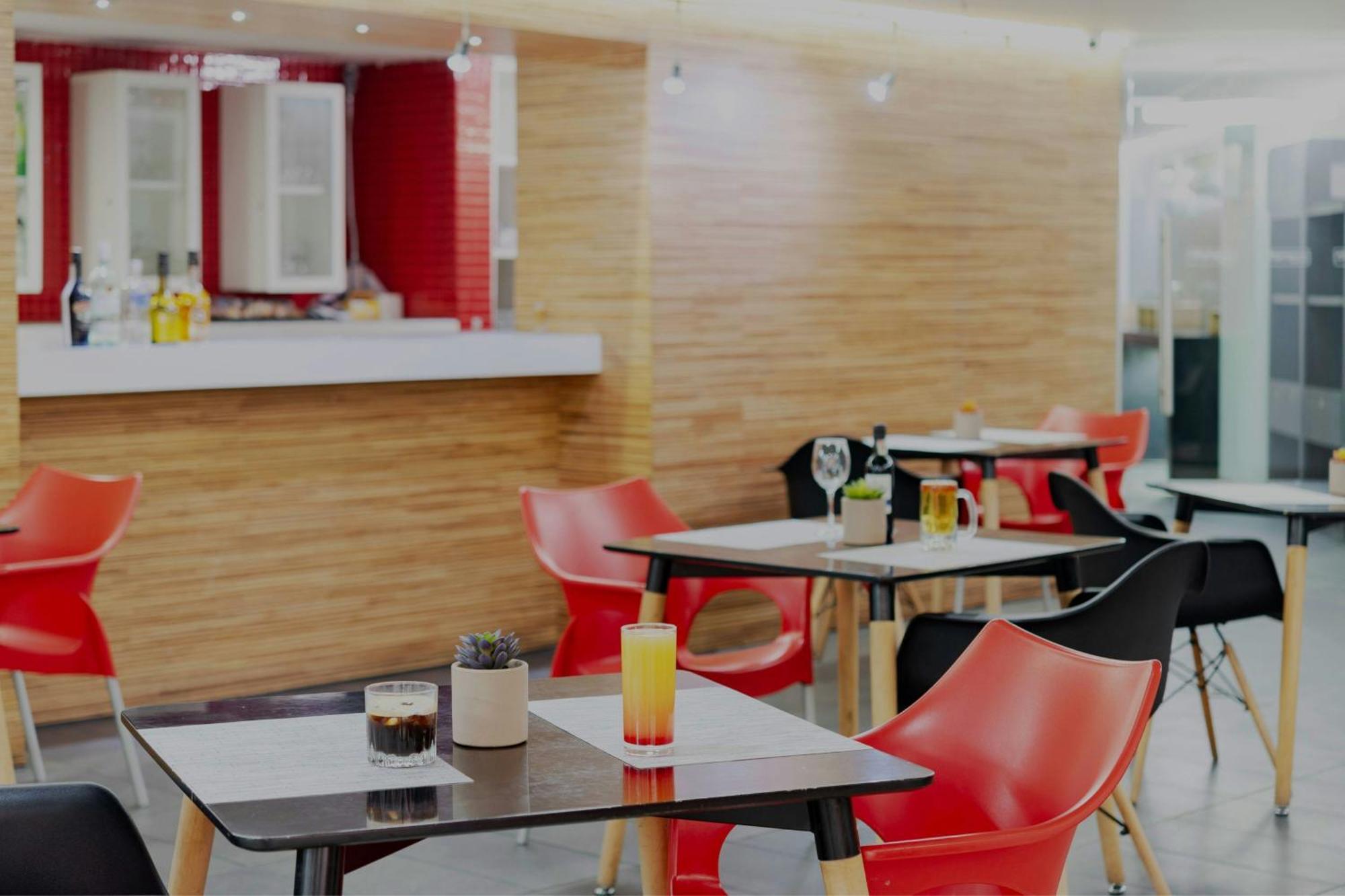Hotel Express By Marriott Ciudad De Alameda 3*