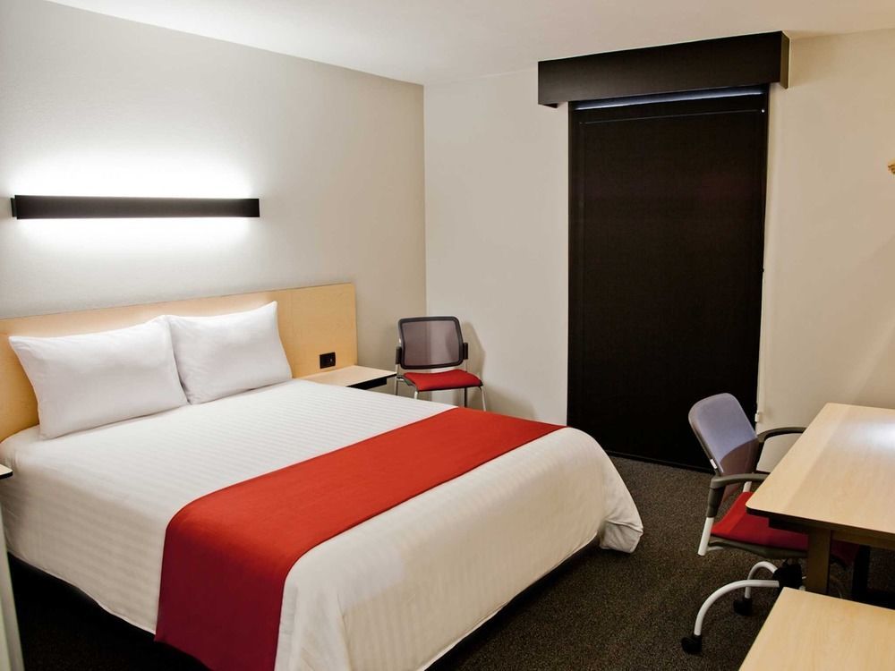 Express By Marriott Ciudad De Alameda Hotel
